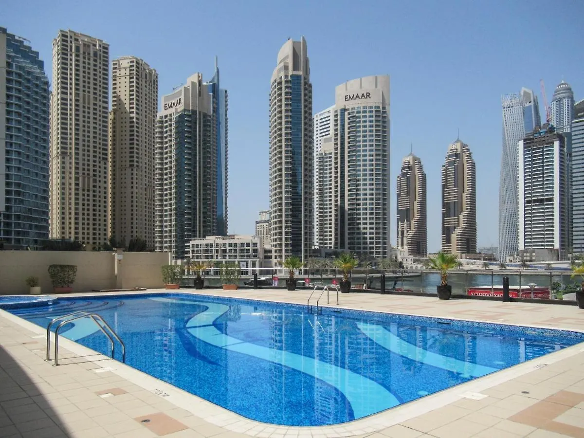 Frank Porter - Marina View Tower Apartment Dubai United Arab Emirates